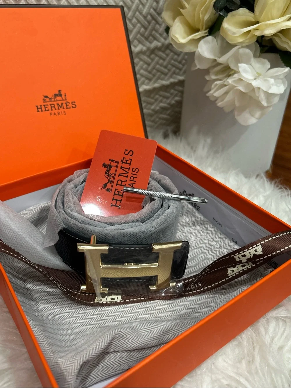 UNISEX GENUINE EPSOM LEATHER Black Belt w/ Iconic H Buckle.